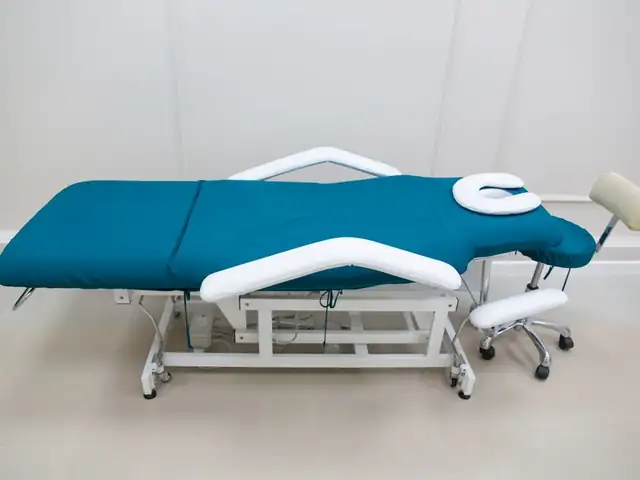 부산 중구 건식 매장 이미지 — 마사지 관리실 내부